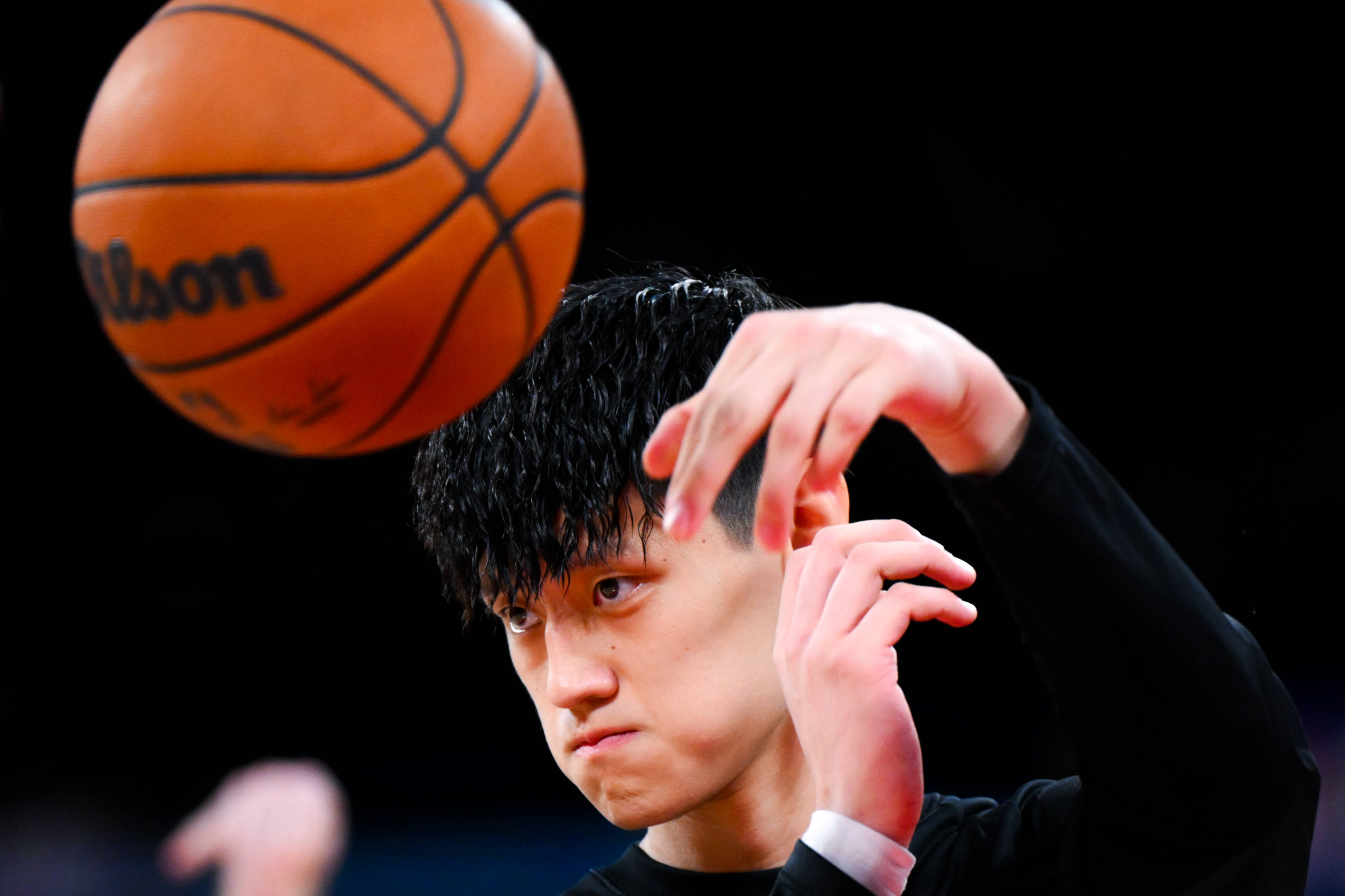 曾凡博谈重伤:除了腰伤 脑部也有一些严重的问题