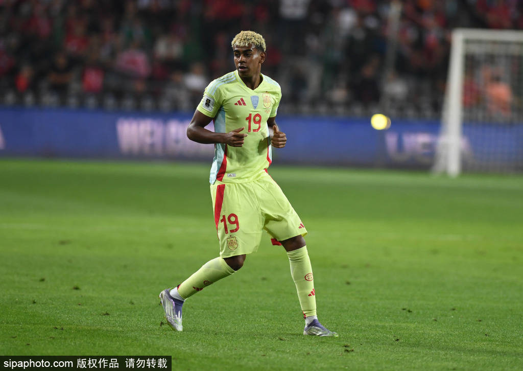 梅西评选未来10大巨星为何没亚马尔?并非看不上,真实原因曝光